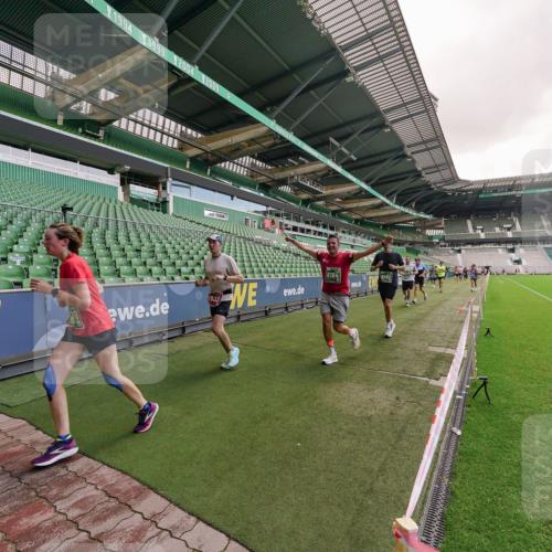 13.09.2026 - 21. swb-Marathon Bremen Michael Burmester http://msf.ph/oto/10306308 13.09.2026 12:58:32 Laufen im Stadion 141, 148, 191, 226, 334, 511, 672, 776, 789, 790, 909, 972, 1010, 1119, 1191, 1199, 1254, 1281, 1516, 1535, 1642, 1647, 1752, 1809, 1881, 1900, 1931, 1933, 2046, 2051, 2075, 2210, 2324, 2343, 2367, 2371, 2397, 2402, 2423, 2425, 2577, 2771, 2807, 2827, 2885, 2903, 2904, 2979, 3021, 3051, 3098, 3120, 3138, 3148, 3182, 3186, 3233, 3319, 3338, 3435, 3516, 3531, 3534, 3560, 3655, 3685, 3690, 3695, 3866, 3933, 3934, 3939, 4101, 4316, 4319, 205 meine-sportfotos.de