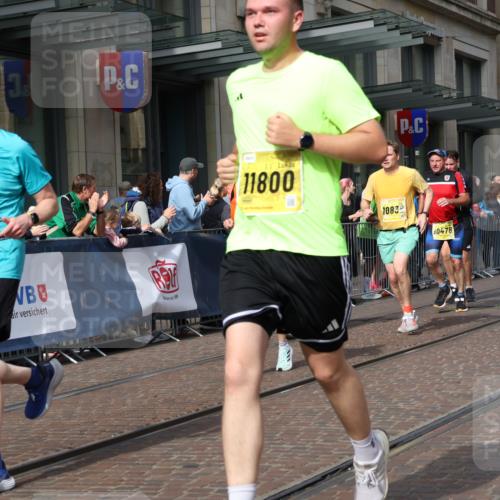 13.09.2026 - 21. swb-Marathon Bremen Strokosch-Dieckow http://msf.ph/oto/10306329 13.09.2026 10:53:32 Ziel 10141, 10174, 10227, 10255, 10478, 10579, 10684, 10685, 10708, 10822, 10838, 10905, 10947, 11010, 11206, 11489, 11502, 11596, 11950, 12075, 12244, 12331, 12341, 12356, 12405, 12435, 12492, 12515, 13531, 13597, 10222, 10448, 10479, 10585, 10626, 10757, 10780, 10821, 10845, 10886, 11012, 11168, 11242, 11379, 11446, 11590, 11800, 12040, 12056, 12119, 12170, 12275, 12308, 12461 meine-sportfotos.de