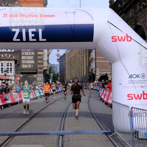 13.09.2026 - 21. swb-Marathon Bremen Tim E. http://msf.ph/oto/10306336 13.09.2026 10:50:06 Ziel 10508, 10593, 10709, 10966, 11005, 11007, 11035, 11183, 11717, 12380 meine-sportfotos.de