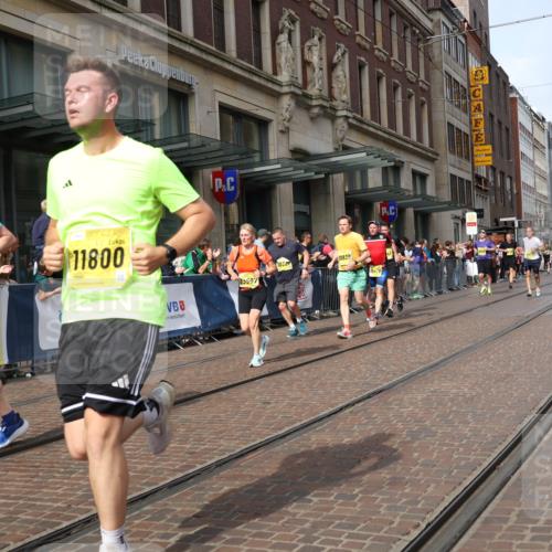 13.09.2026 - 21. swb-Marathon Bremen Strokosch-Dieckow http://msf.ph/oto/10306344 13.09.2026 10:53:32 Ziel 10141, 10174, 10227, 10255, 10478, 10579, 10684, 10685, 10708, 10822, 10838, 10905, 10947, 11010, 11206, 11489, 11502, 11596, 11950, 12075, 12244, 12331, 12341, 12356, 12405, 12435, 12492, 12515, 13531, 13597, 10222, 10448, 10479, 10585, 10626, 10757, 10780, 10821, 10845, 10886, 11012, 11168, 11242, 11379, 11446, 11590, 11800, 12040, 12056, 12119, 12170, 12275, 12308, 12461 meine-sportfotos.de