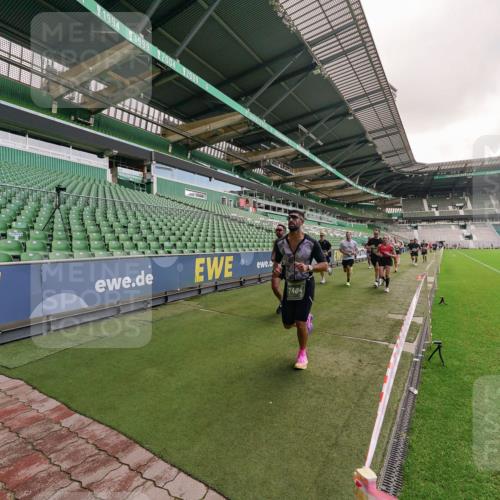 13.09.2026 - 21. swb-Marathon Bremen Michael Burmester http://msf.ph/oto/10306423 13.09.2026 12:58:54 Laufen im Stadion 141, 148, 191, 226, 232, 334, 511, 672, 745, 789, 790, 909, 972, 1080, 1119, 1166, 1191, 1199, 1281, 1516, 1535, 1642, 1647, 1752, 1881, 1931, 1933, 2046, 2210, 2289, 2343, 2367, 2371, 2397, 2423, 2425, 2570, 2577, 2771, 2806, 2807, 2827, 2885, 2899, 2903, 2953, 2961, 2979, 3015, 3021, 3098, 3120, 3124, 3138, 3148, 3182, 3186, 3190, 3233, 3319, 3338, 3435, 3516, 3531, 3534, 3560, 3652, 3655, 3685, 3690, 3695, 3866, 3933, 3934, 205 meine-sportfotos.de
