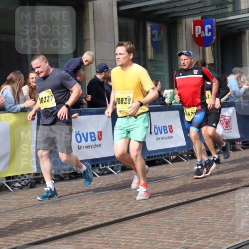 13.09.2026 - 21. swb-Marathon Bremen Strokosch-Dieckow http://msf.ph/oto/10306438 13.09.2026 10:53:34 Ziel 10141, 10174, 10227, 10255, 10478, 10579, 10684, 10685, 10708, 10822, 10838, 10905, 10947, 11010, 11206, 11489, 11502, 11596, 11950, 12075, 12244, 12331, 12341, 12356, 12405, 12435, 12492, 12515, 13531, 13597, 10222, 10448, 10479, 10626, 10757, 10780, 10821, 10845, 10886, 11168, 11242, 11379, 11446, 11590, 11800, 12040, 12056, 12119, 12275, 12308, 12461 meine-sportfotos.de
