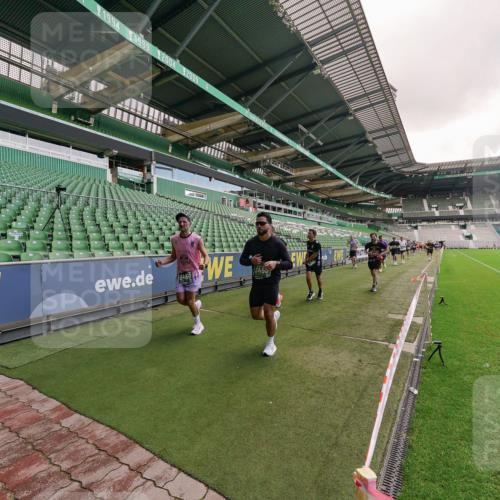 13.09.2026 - 21. swb-Marathon Bremen Michael Burmester http://msf.ph/oto/10306450 13.09.2026 12:59:00 Laufen im Stadion 141, 148, 191, 226, 232, 334, 511, 672, 745, 789, 790, 909, 972, 1080, 1119, 1166, 1191, 1199, 1281, 1516, 1535, 1642, 1647, 1752, 1881, 1931, 1933, 2046, 2210, 2289, 2343, 2367, 2371, 2397, 2423, 2425, 2481, 2570, 2577, 2771, 2806, 2807, 2827, 2885, 2899, 2903, 2953, 2961, 2979, 3015, 3021, 3098, 3120, 3124, 3138, 3148, 3182, 3186, 3190, 3233, 3319, 3338, 3435, 3516, 3531, 3534, 3560, 3652, 3655, 3695, 3933, 3934, 205 meine-sportfotos.de