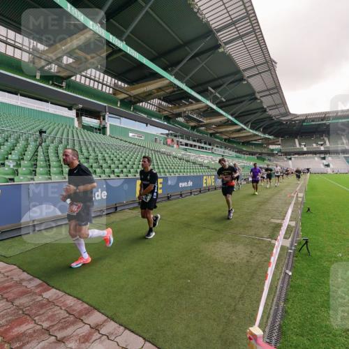 13.09.2026 - 21. swb-Marathon Bremen Michael Burmester http://msf.ph/oto/10306464 13.09.2026 12:59:01 Laufen im Stadion 141, 148, 191, 226, 232, 334, 511, 672, 745, 789, 790, 909, 972, 1080, 1119, 1166, 1191, 1199, 1281, 1516, 1535, 1642, 1647, 1752, 1881, 1931, 1933, 2046, 2210, 2289, 2343, 2367, 2371, 2397, 2423, 2425, 2481, 2570, 2577, 2771, 2806, 2807, 2827, 2885, 2899, 2903, 2953, 2961, 2979, 3015, 3021, 3098, 3120, 3124, 3138, 3148, 3182, 3186, 3190, 3233, 3319, 3338, 3435, 3516, 3531, 3534, 3560, 3652, 3655, 3695, 3933, 3934, 205 meine-sportfotos.de