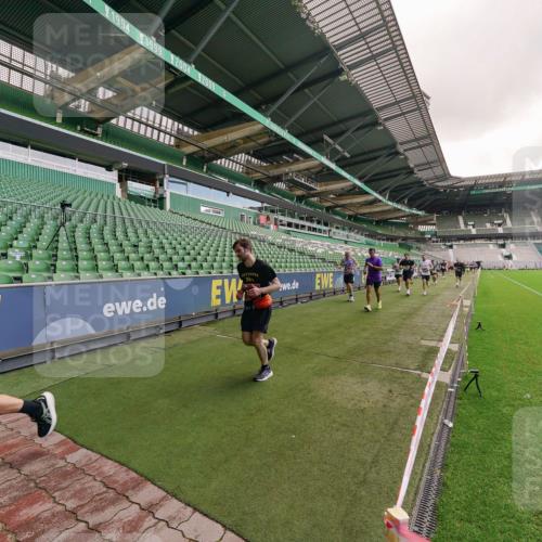 13.09.2026 - 21. swb-Marathon Bremen Michael Burmester http://msf.ph/oto/10306472 13.09.2026 12:59:02 Laufen im Stadion 141, 148, 191, 226, 232, 334, 511, 672, 745, 789, 790, 909, 972, 1080, 1119, 1166, 1191, 1199, 1281, 1516, 1535, 1642, 1647, 1752, 1881, 1931, 1933, 2046, 2210, 2289, 2343, 2367, 2371, 2397, 2423, 2425, 2481, 2570, 2577, 2771, 2806, 2807, 2827, 2885, 2899, 2903, 2953, 2961, 2979, 3015, 3021, 3098, 3120, 3124, 3138, 3148, 3182, 3186, 3190, 3233, 3319, 3338, 3435, 3516, 3531, 3534, 3560, 3652, 3655, 3695, 3930, 3933, 3934, 205 meine-sportfotos.de