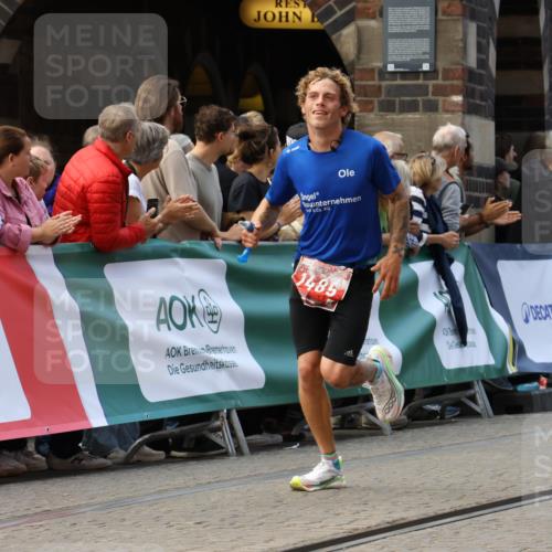 13.09.2026 - 21. swb-Marathon Bremen Strokosch-Dieckow http://msf.ph/oto/10306505 13.09.2026 13:00:13 Ziel 603, 735, 807, 1320, 1485, 6557, 8850, 9153, 671, 2683, 5776, 7015 meine-sportfotos.de