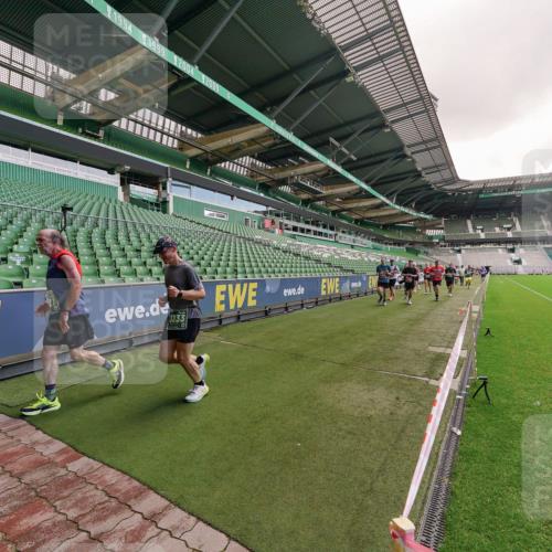 13.09.2026 - 21. swb-Marathon Bremen Michael Burmester http://msf.ph/oto/10306515 13.09.2026 12:59:10 Laufen im Stadion 141, 148, 191, 226, 232, 260, 342, 511, 672, 745, 789, 790, 972, 1080, 1119, 1166, 1191, 1199, 1209, 1281, 1493, 1494, 1516, 1642, 1647, 1752, 1931, 1933, 2046, 2088, 2210, 2289, 2343, 2367, 2397, 2425, 2481, 2517, 2570, 2577, 2771, 2806, 2807, 2827, 2885, 2899, 2914, 2953, 2961, 2979, 3015, 3021, 3098, 3120, 3124, 3138, 3148, 3182, 3186, 3190, 3233, 3273, 3319, 3338, 3435, 3516, 3531, 3534, 3560, 3652, 3655, 3695, 3861, 3930, 3933, 3934, 205 meine-sportfotos.de