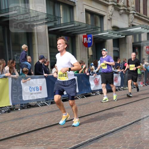 13.09.2026 - 21. swb-Marathon Bremen Strokosch-Dieckow http://msf.ph/oto/10306521 13.09.2026 10:53:37 Ziel 10174, 10255, 10478, 10579, 10684, 10685, 10708, 10822, 10905, 10947, 11010, 11206, 11290, 11489, 11596, 11950, 12075, 12244, 12331, 12341, 12356, 12405, 12435, 12492, 12515, 13531, 13597, 10141, 10222, 10227, 10448, 10478, 10479, 10626, 10757, 10780, 10821, 10838, 10845, 10886, 11168, 11242, 11379, 11446, 11502, 11590, 11800, 12040, 12056, 12119, 12275, 12308, 12341, 13597 meine-sportfotos.de