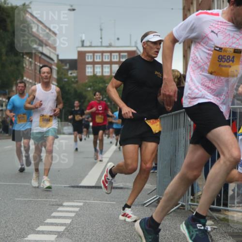 13.09.2026 - Kiel Lauf Markus Tischler http://msf.ph/oto/10306579 13.09.2026 10:28:23 Fleethörn 1438, 5864, 5624, 9584 meine-sportfotos.de