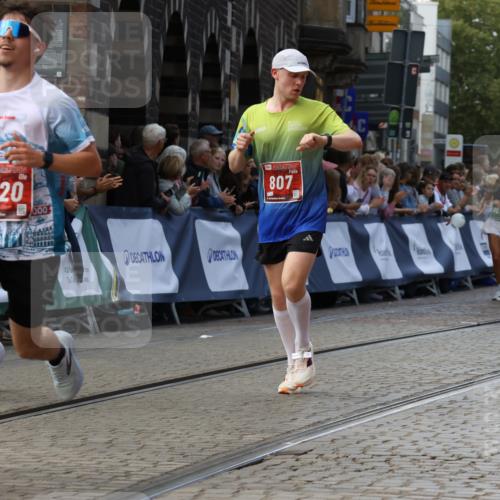13.09.2026 - 21. swb-Marathon Bremen Strokosch-Dieckow http://msf.ph/oto/10306615 13.09.2026 13:00:16 Ziel 603, 735, 807, 1320, 1485, 1758, 1911, 1930, 7170, 8850, 9153, 1550, 1754, 2683, 5776, 7015 meine-sportfotos.de
