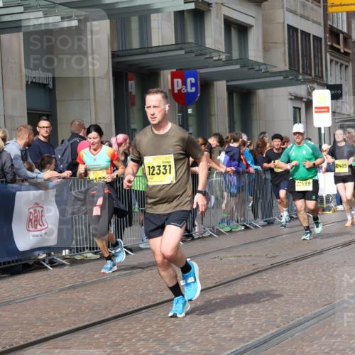 13.09.2026 - 21. swb-Marathon Bremen Strokosch-Dieckow http://msf.ph/oto/10306630 13.09.2026 10:53:40 Ziel 10255, 10579, 10684, 10685, 10708, 10822, 10947, 11010, 11206, 11290, 11329, 11489, 11596, 11950, 12075, 12244, 12356, 12405, 12435, 12492, 12515, 13531, 10141, 10174, 10222, 10227, 10478, 10479, 10626, 10757, 10780, 10821, 10838, 10845, 10886, 10905, 11168, 11242, 11379, 11446, 11502, 11590, 11800, 11950, 12056, 12119, 12308, 12331, 12341, 13597 meine-sportfotos.de