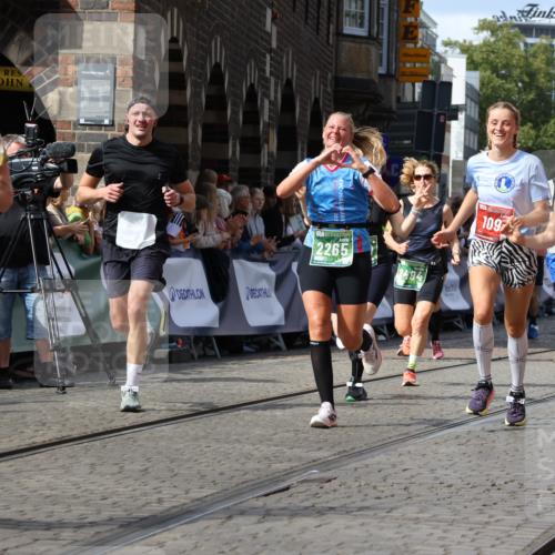 13.09.2026 - 21. swb-Marathon Bremen Strokosch-Dieckow http://msf.ph/oto/10306645 13.09.2026 13:30:18 Ziel 109, 454, 1173, 1205, 1308, 1611, 1653, 1759, 1780, 1848, 1861, 2126, 3190, 3320, 3618, 3667, 3908, 4115, 4524, 4575, 5039, 5198, 5348, 5631, 6127, 6225, 6720, 6942, 6992, 6994, 7093, 7609, 7932, 8110, 8115, 8267, 8470, 8612, 8771, 8899, 9049, 9104, 9125, 625, 1067, 2265, 2900, 3163, 3164, 3425, 4058, 4415, 4425, 4748, 5506, 6988, 7821, 8090, 8105, 8116, 8117, 8169, 8314, 8494, 8762, 8878, 8966, 9011, 9108, 9412, 9695 meine-sportfotos.de