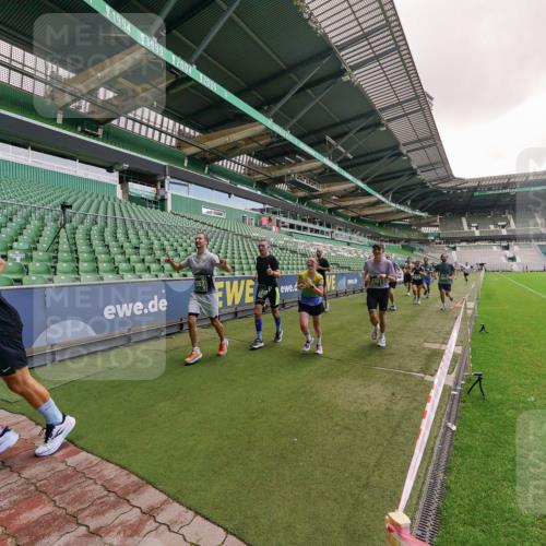 13.09.2026 - 21. swb-Marathon Bremen Michael Burmester http://msf.ph/oto/10306660 13.09.2026 12:59:35 Laufen im Stadion 135, 141, 148, 191, 226, 232, 260, 342, 511, 651, 745, 972, 1080, 1166, 1209, 1281, 1368, 1493, 1494, 1516, 1642, 1650, 1861, 1931, 1933, 1935, 1963, 2088, 2210, 2289, 2293, 2306, 2322, 2343, 2367, 2425, 2481, 2517, 2570, 2577, 2686, 2771, 2806, 2807, 2827, 2885, 2899, 2914, 2953, 2961, 2979, 3015, 3021, 3076, 3098, 3105, 3120, 3124, 3145, 3148, 3190, 3233, 3273, 3338, 3354, 3435, 3480, 3516, 3531, 3560, 3652, 3729, 3855, 3861, 3930, 3933, 3934, 205 meine-sportfotos.de