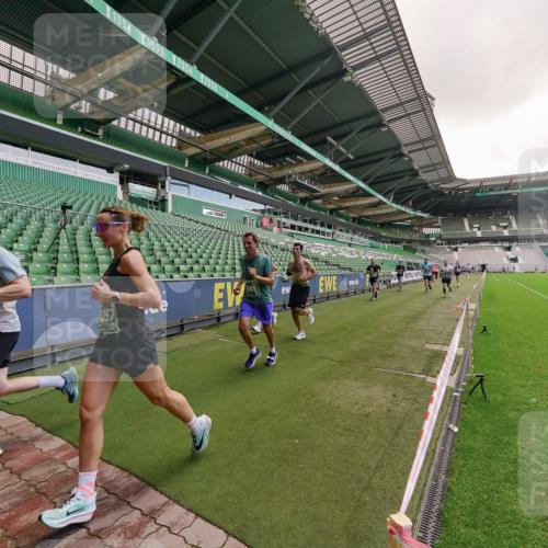 13.09.2026 - 21. swb-Marathon Bremen Michael Burmester http://msf.ph/oto/10306696 13.09.2026 12:59:39 Laufen im Stadion 135, 148, 191, 226, 232, 260, 342, 651, 745, 972, 1080, 1166, 1209, 1281, 1368, 1493, 1494, 1516, 1642, 1650, 1861, 1931, 1935, 1963, 2088, 2210, 2289, 2293, 2306, 2322, 2343, 2367, 2425, 2481, 2517, 2570, 2577, 2686, 2771, 2806, 2807, 2827, 2885, 2899, 2914, 2953, 2961, 2979, 3015, 3021, 3076, 3098, 3105, 3120, 3124, 3145, 3148, 3190, 3233, 3273, 3354, 3435, 3480, 3516, 3531, 3560, 3652, 3729, 3855, 3861, 3930, 3933, 3934, 205 meine-sportfotos.de