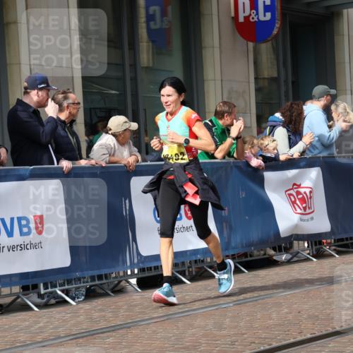 13.09.2026 - 21. swb-Marathon Bremen Strokosch-Dieckow http://msf.ph/oto/10306713 13.09.2026 10:53:41 Ziel 10255, 10579, 10684, 10685, 10708, 10822, 10947, 11010, 11206, 11290, 11329, 11489, 11596, 11765, 11998, 12075, 12244, 12356, 12405, 12435, 12492, 12515, 13531, 10141, 10174, 10222, 10227, 10478, 10479, 10626, 10757, 10780, 10821, 10838, 10845, 10886, 10905, 11168, 11242, 11379, 11446, 11502, 11590, 11800, 11950, 12056, 12119, 12308, 12331, 12341, 13597 meine-sportfotos.de