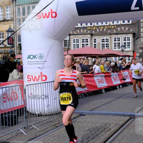 13.09.2026 - 21. swb-Marathon Bremen Tim E. http://msf.ph/oto/10306733 13.09.2026 10:50:23 Ziel 10452, 10593, 10876, 11005, 11111, 11128, 11415, 12240, 12380, 12510 meine-sportfotos.de