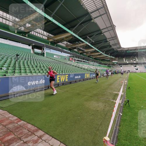 13.09.2026 - 21. swb-Marathon Bremen Michael Burmester http://msf.ph/oto/10306743 13.09.2026 12:59:48 Laufen im Stadion 135, 148, 191, 226, 232, 260, 342, 651, 745, 972, 1080, 1166, 1209, 1368, 1493, 1494, 1516, 1650, 1861, 1931, 1935, 1963, 2088, 2210, 2289, 2293, 2306, 2322, 2343, 2367, 2425, 2481, 2517, 2570, 2577, 2686, 2700, 2771, 2806, 2807, 2827, 2885, 2899, 2906, 2914, 2953, 2961, 2979, 3015, 3021, 3076, 3098, 3105, 3120, 3124, 3145, 3168, 3190, 3233, 3273, 3354, 3435, 3480, 3516, 3531, 3652, 3729, 3774, 3855, 3856, 3861, 3930, 3934, 205 meine-sportfotos.de