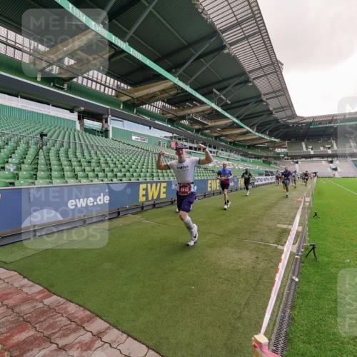 13.09.2026 - 21. swb-Marathon Bremen Michael Burmester http://msf.ph/oto/10306780 13.09.2026 12:59:55 Laufen im Stadion 135, 191, 226, 232, 260, 342, 651, 745, 972, 1080, 1166, 1209, 1368, 1493, 1494, 1516, 1650, 1861, 1935, 1963, 2088, 2210, 2289, 2293, 2306, 2322, 2367, 2427, 2481, 2517, 2570, 2577, 2686, 2700, 2708, 2806, 2807, 2827, 2885, 2899, 2906, 2914, 2953, 2961, 2979, 3015, 3021, 3076, 3098, 3105, 3120, 3124, 3145, 3168, 3173, 3190, 3233, 3273, 3354, 3435, 3480, 3516, 3531, 3642, 3652, 3729, 3774, 3855, 3856, 3861, 3930, 3934 meine-sportfotos.de