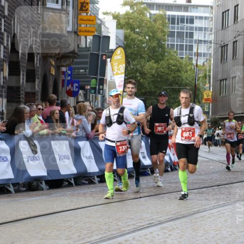 13.09.2026 - 21. swb-Marathon Bremen Strokosch-Dieckow http://msf.ph/oto/10306790 13.09.2026 13:00:24 Ziel 603, 735, 912, 1571, 1758, 1911, 1930, 7170, 8689, 9153, 453, 1136, 1550, 1754, 2141, 4904 meine-sportfotos.de