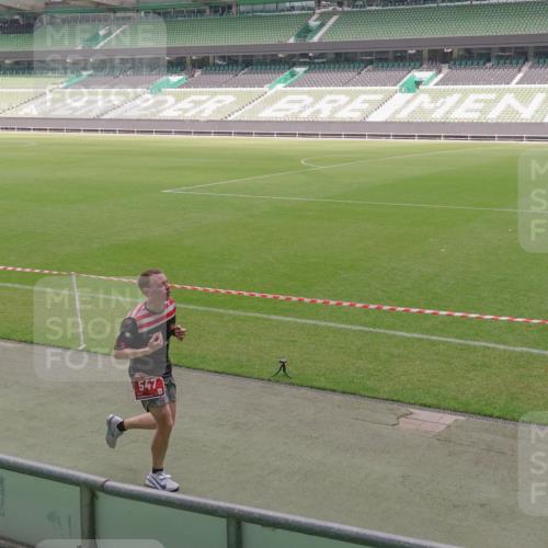 13.09.2026 - 21. swb-Marathon Bremen Michael Burmester http://msf.ph/oto/10306866 13.09.2026 12:29:25 Laufen im Stadion 314, 358, 520, 547, 553, 574, 649, 719, 858, 934, 959, 1253, 1256, 1391, 1428, 1453, 1525, 1724, 1783, 206, 322, 447, 814, 841, 875, 968, 1187, 1313, 1840, 2044, 2143 meine-sportfotos.de