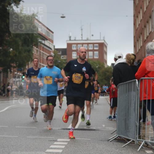 13.09.2026 - Kiel Lauf Markus Tischler http://msf.ph/oto/10306873 13.09.2026 10:29:22 Fleethörn 1576, 3298, 39, 1726 meine-sportfotos.de