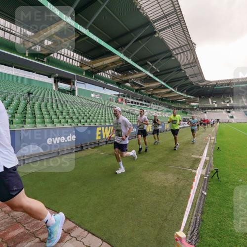 13.09.2026 - 21. swb-Marathon Bremen Michael Burmester http://msf.ph/oto/10306887 13.09.2026 13:00:11 Laufen im Stadion 135, 191, 226, 232, 242, 260, 342, 651, 687, 745, 972, 1080, 1166, 1209, 1368, 1493, 1494, 1516, 1650, 1861, 1935, 1963, 2088, 2210, 2289, 2293, 2306, 2322, 2367, 2409, 2427, 2481, 2485, 2490, 2517, 2560, 2570, 2577, 2658, 2686, 2700, 2708, 2781, 2806, 2827, 2885, 2899, 2906, 2914, 2953, 2961, 2967, 2979, 3015, 3021, 3076, 3098, 3105, 3124, 3145, 3168, 3173, 3190, 3233, 3273, 3354, 3385, 3480, 3516, 3524, 3531, 3642, 3652, 3729, 3774, 3855, 3856, 3861, 3930, 3934 meine-sportfotos.de