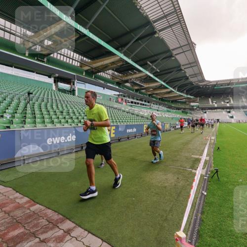 13.09.2026 - 21. swb-Marathon Bremen Michael Burmester http://msf.ph/oto/10306908 13.09.2026 13:00:13 Laufen im Stadion 135, 191, 226, 232, 242, 260, 342, 651, 687, 745, 972, 1080, 1166, 1209, 1368, 1493, 1494, 1516, 1650, 1861, 1935, 1963, 2088, 2210, 2289, 2293, 2306, 2322, 2409, 2427, 2481, 2485, 2490, 2517, 2560, 2570, 2577, 2658, 2686, 2700, 2708, 2781, 2806, 2827, 2885, 2899, 2906, 2914, 2953, 2961, 2967, 2979, 3015, 3021, 3076, 3098, 3105, 3124, 3145, 3168, 3173, 3190, 3233, 3273, 3354, 3385, 3480, 3516, 3524, 3531, 3642, 3652, 3729, 3774, 3855, 3856, 3861, 3930, 3934 meine-sportfotos.de