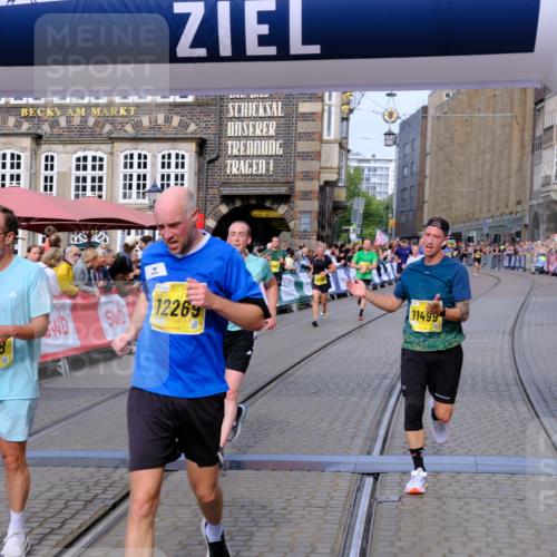 13.09.2026 - 21. swb-Marathon Bremen Tim E. http://msf.ph/oto/10307016 13.09.2026 10:50:34 Ziel 10170, 10233, 10876, 10923, 11111, 11128, 11178, 11497, 11499, 11622, 11680, 12045, 12240, 12269, 13562 meine-sportfotos.de