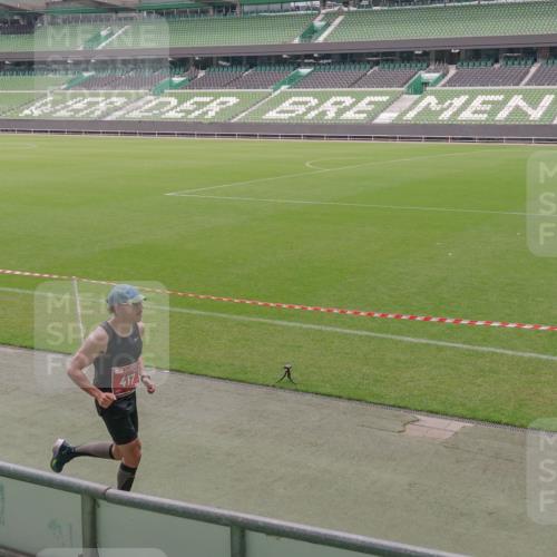 13.09.2026 - 21. swb-Marathon Bremen Michael Burmester http://msf.ph/oto/10307026 13.09.2026 12:31:27 Laufen im Stadion 417, 573, 668, 943, 1020, 1126, 1168, 1214, 1357, 1453, 1507, 1639, 2100, 4474, 5212, 6485, 6507, 8044, 8285, 103, 238, 358, 420, 553, 574, 649, 719, 959, 1161, 1253, 1256, 1352, 1391, 1428, 1525, 1724, 1783, 1917, 2032, 3662, 4264 meine-sportfotos.de