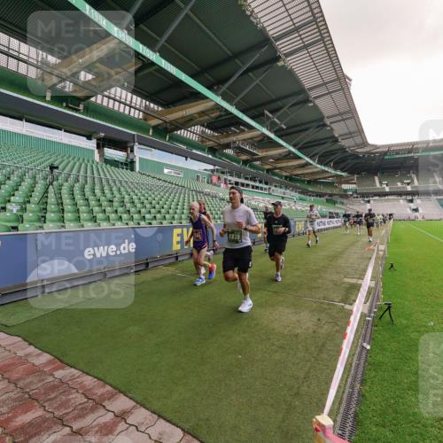 13.09.2026 - 21. swb-Marathon Bremen Michael Burmester http://msf.ph/oto/10307060 13.09.2026 13:00:37 Laufen im Stadion 135, 232, 242, 260, 282, 318, 342, 440, 651, 687, 745, 1080, 1166, 1209, 1368, 1448, 1493, 1494, 1516, 1582, 1650, 1861, 1935, 1963, 2088, 2289, 2293, 2306, 2322, 2370, 2409, 2427, 2481, 2485, 2490, 2491, 2517, 2560, 2561, 2570, 2627, 2658, 2686, 2700, 2708, 2781, 2806, 2899, 2906, 2914, 2953, 2961, 2967, 3015, 3076, 3105, 3124, 3145, 3168, 3173, 3190, 3273, 3354, 3372, 3374, 3375, 3385, 3480, 3524, 3526, 3531, 3642, 3652, 3729, 3774, 3855, 3856, 3861, 3930 meine-sportfotos.de