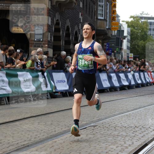 13.09.2026 - 21. swb-Marathon Bremen Strokosch-Dieckow http://msf.ph/oto/10307103 13.09.2026 13:00:50 Ziel 453, 1136, 1550, 1754, 2141, 2683, 4904, 5776, 6359 meine-sportfotos.de