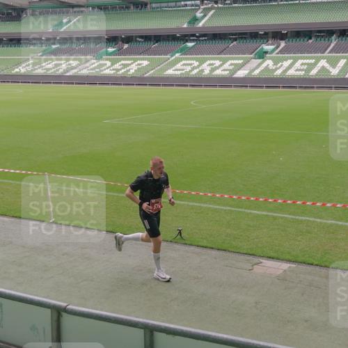 13.09.2026 - 21. swb-Marathon Bremen Michael Burmester http://msf.ph/oto/10307140 13.09.2026 12:32:31 Laufen im Stadion 417, 482, 573, 668, 943, 1020, 1126, 1507, 1606, 1629, 2100, 4474, 6507, 7741, 8044, 8285, 314, 358, 520, 547, 553, 574, 649, 719, 858, 934, 959, 1253, 1256, 1391, 1428, 1525, 1724, 1783, 3662 meine-sportfotos.de