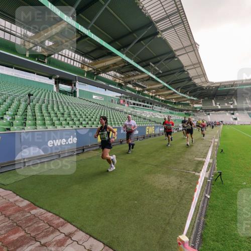 13.09.2026 - 21. swb-Marathon Bremen Michael Burmester http://msf.ph/oto/10307190 13.09.2026 13:00:58 Laufen im Stadion 135, 242, 260, 282, 318, 342, 440, 531, 651, 687, 930, 1006, 1067, 1209, 1368, 1436, 1448, 1493, 1494, 1582, 1650, 1861, 1896, 1935, 1963, 2033, 2062, 2088, 2293, 2306, 2322, 2370, 2409, 2427, 2481, 2485, 2490, 2491, 2517, 2560, 2561, 2570, 2627, 2658, 2686, 2700, 2708, 2781, 2906, 2914, 2967, 3076, 3105, 3145, 3168, 3173, 3273, 3354, 3372, 3374, 3375, 3385, 3480, 3524, 3526, 3642, 3729, 3774, 3806, 3855, 3856, 3861, 3930 meine-sportfotos.de