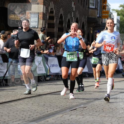 13.09.2026 - 21. swb-Marathon Bremen Strokosch-Dieckow http://msf.ph/oto/10307225 13.09.2026 13:30:19 Ziel 109, 454, 1173, 1205, 1308, 1611, 1653, 1759, 1780, 1848, 1861, 2126, 3190, 3320, 3667, 3908, 4524, 4575, 5039, 5198, 5348, 5631, 6225, 6720, 6942, 6992, 6994, 7093, 7609, 7932, 8110, 8115, 8267, 8470, 8899, 9049, 9104, 9125, 625, 1067, 2265, 2900, 3163, 3164, 3425, 4058, 4332, 4415, 4425, 4748, 5506, 5551, 6347, 6988, 7253, 7567, 7821, 8090, 8105, 8116, 8117, 8169, 8314, 8494, 8762, 8878, 8966, 9011, 9108, 9412, 9695 meine-sportfotos.de