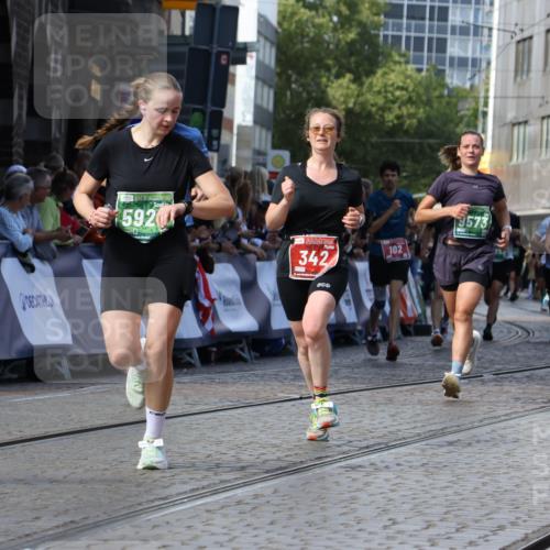 13.09.2026 - 21. swb-Marathon Bremen Strokosch-Dieckow http://msf.ph/oto/10307226 13.09.2026 13:24:19 Ziel 102, 342, 1199, 2210, 2288, 2370, 2517, 2967, 3044, 3372, 4671, 5104, 5146, 5257, 5397, 5623, 6332, 6772, 7094, 7105, 7357, 7475, 7761, 8051, 8052, 8179, 10059, 10115, 13007, 13197, 13219, 789, 790, 1582, 3375, 3524, 3994, 4000, 5572, 5668, 5669, 5929, 5953, 6080, 7156, 7568, 8310, 8784, 8881, 9264, 9573, 9676, 10069, 10071 meine-sportfotos.de