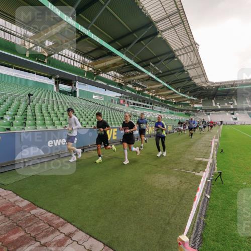13.09.2026 - 21. swb-Marathon Bremen Michael Burmester http://msf.ph/oto/10307234 13.09.2026 13:01:08 Laufen im Stadion 135, 242, 260, 282, 318, 342, 440, 531, 651, 687, 930, 946, 1006, 1067, 1209, 1368, 1436, 1448, 1493, 1494, 1582, 1650, 1861, 1896, 1935, 1963, 2033, 2047, 2062, 2088, 2293, 2306, 2322, 2370, 2409, 2427, 2481, 2485, 2490, 2491, 2517, 2560, 2561, 2627, 2638, 2658, 2686, 2700, 2708, 2781, 2906, 2914, 2967, 3076, 3105, 3145, 3168, 3173, 3273, 3354, 3372, 3374, 3375, 3385, 3480, 3524, 3526, 3642, 3667, 3729, 3774, 3806, 3855, 3856, 3861, 3930 meine-sportfotos.de