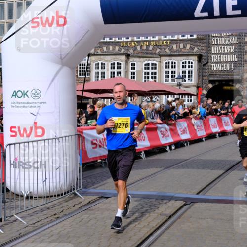 13.09.2026 - 21. swb-Marathon Bremen Tim E. http://msf.ph/oto/10307268 13.09.2026 10:50:49 Ziel 10233, 10525, 10840, 10923, 11220, 11276, 11622, 11664, 11680, 11742, 11774, 12045, 12052, 12078, 12309, 12447, 13544, 13562 meine-sportfotos.de
