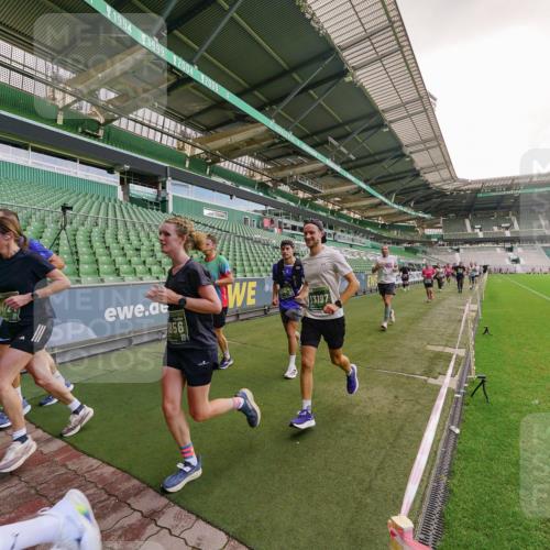 13.09.2026 - 21. swb-Marathon Bremen Michael Burmester http://msf.ph/oto/10307289 13.09.2026 13:01:17 Laufen im Stadion 135, 150, 242, 260, 282, 318, 342, 440, 531, 651, 687, 930, 946, 1006, 1067, 1163, 1209, 1368, 1436, 1448, 1493, 1494, 1582, 1650, 1861, 1896, 1935, 1963, 2033, 2047, 2062, 2088, 2293, 2306, 2322, 2370, 2409, 2427, 2485, 2490, 2491, 2560, 2561, 2627, 2638, 2658, 2686, 2700, 2708, 2781, 2906, 2914, 2967, 2987, 3044, 3076, 3105, 3145, 3168, 3173, 3273, 3294, 3334, 3354, 3372, 3374, 3375, 3385, 3392, 3480, 3524, 3526, 3527, 3642, 3667, 3729, 3774, 3806, 3855, 3856, 3861 meine-sportfotos.de