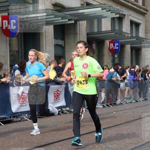 13.09.2026 - 21. swb-Marathon Bremen Strokosch-Dieckow http://msf.ph/oto/10307379 13.09.2026 10:53:56 Ziel 10359, 10503, 10577, 10631, 10749, 10822, 10837, 10884, 10996, 11010, 11099, 11118, 11290, 11329, 11361, 11476, 11765, 11843, 11989, 11998, 13531, 10141, 10174, 10227, 10255, 10478, 10579, 10684, 10685, 10708, 10838, 10845, 10905, 10947, 11010, 11206, 11446, 11489, 11502, 11596, 11950, 12075, 12119, 12244, 12331, 12341, 12356, 12405, 12435, 12492, 12515, 13531, 13597 meine-sportfotos.de