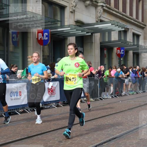 13.09.2026 - 21. swb-Marathon Bremen Strokosch-Dieckow http://msf.ph/oto/10307397 13.09.2026 10:53:56 Ziel 10359, 10503, 10577, 10631, 10749, 10822, 10837, 10884, 10996, 11010, 11099, 11118, 11290, 11329, 11361, 11476, 11765, 11843, 11989, 11998, 13531, 10141, 10174, 10227, 10255, 10478, 10579, 10684, 10685, 10708, 10838, 10845, 10905, 10947, 11010, 11206, 11446, 11489, 11502, 11596, 11950, 12075, 12119, 12244, 12331, 12341, 12356, 12405, 12435, 12492, 12515, 13531, 13597 meine-sportfotos.de