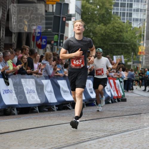 13.09.2026 - 21. swb-Marathon Bremen Strokosch-Dieckow http://msf.ph/oto/10307417 13.09.2026 13:01:02 Ziel 371, 453, 1136, 2141, 4904, 8749, 9849, 1619, 3019, 4328, 5663 meine-sportfotos.de