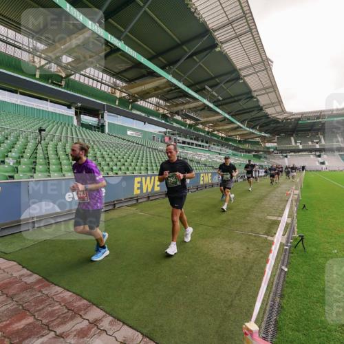 13.09.2026 - 21. swb-Marathon Bremen Michael Burmester http://msf.ph/oto/10307430 13.09.2026 13:01:43 Laufen im Stadion 150, 242, 282, 318, 440, 531, 687, 722, 930, 936, 946, 1006, 1067, 1163, 1250, 1436, 1448, 1582, 1650, 1896, 2033, 2047, 2062, 2292, 2322, 2345, 2370, 2378, 2409, 2427, 2485, 2490, 2491, 2560, 2561, 2627, 2638, 2658, 2666, 2668, 2700, 2708, 2781, 2906, 2967, 2987, 3013, 3044, 3145, 3163, 3164, 3168, 3173, 3187, 3248, 3294, 3334, 3372, 3374, 3375, 3385, 3392, 3524, 3526, 3527, 3603, 3642, 3667, 3721, 3774, 3806, 3852, 3856, 4000, 4506 meine-sportfotos.de