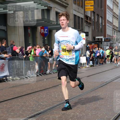 13.09.2026 - 21. swb-Marathon Bremen Strokosch-Dieckow http://msf.ph/oto/10307445 13.09.2026 10:53:58 Ziel 10359, 10503, 10577, 10631, 10749, 10837, 10884, 10996, 11099, 11118, 11290, 11329, 11361, 11476, 11765, 11843, 11989, 11998, 12265, 12328, 10141, 10174, 10227, 10255, 10478, 10579, 10684, 10685, 10708, 10822, 10838, 10905, 10947, 11010, 11206, 11489, 11502, 11596, 11950, 12075, 12244, 12331, 12341, 12356, 12405, 12435, 12492, 12515, 13531, 13597 meine-sportfotos.de