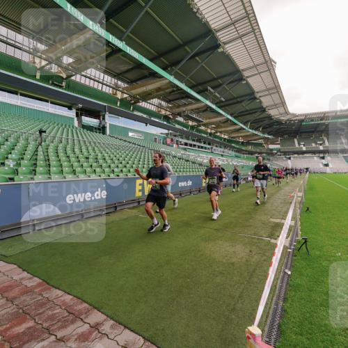13.09.2026 - 21. swb-Marathon Bremen Michael Burmester http://msf.ph/oto/10307456 13.09.2026 13:01:49 Laufen im Stadion 150, 242, 282, 318, 440, 531, 687, 722, 930, 936, 946, 1006, 1067, 1163, 1250, 1436, 1448, 1582, 1896, 2033, 2047, 2062, 2292, 2345, 2370, 2378, 2409, 2427, 2485, 2490, 2491, 2560, 2561, 2627, 2638, 2658, 2666, 2668, 2700, 2708, 2781, 2906, 2967, 2987, 3013, 3044, 3163, 3164, 3168, 3173, 3187, 3248, 3294, 3334, 3372, 3374, 3375, 3385, 3392, 3524, 3526, 3527, 3603, 3642, 3667, 3721, 3774, 3806, 3852, 3856, 3893, 4000, 4506, 4558 meine-sportfotos.de