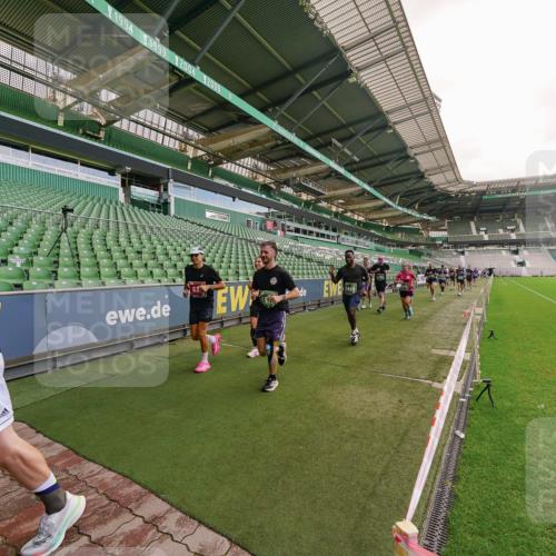 13.09.2026 - 21. swb-Marathon Bremen Michael Burmester http://msf.ph/oto/10307469 13.09.2026 13:01:51 Laufen im Stadion 150, 242, 282, 318, 440, 531, 687, 722, 930, 936, 946, 1006, 1067, 1163, 1250, 1436, 1448, 1582, 1896, 2033, 2047, 2062, 2292, 2345, 2370, 2378, 2409, 2427, 2485, 2490, 2491, 2560, 2561, 2627, 2638, 2658, 2666, 2668, 2700, 2708, 2781, 2906, 2967, 2987, 3013, 3044, 3163, 3164, 3168, 3173, 3187, 3248, 3294, 3334, 3372, 3374, 3375, 3385, 3392, 3524, 3526, 3527, 3603, 3642, 3667, 3721, 3774, 3806, 3852, 3856, 3893, 4000, 4506, 4558 meine-sportfotos.de