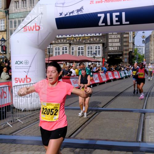 13.09.2026 - 21. swb-Marathon Bremen Tim E. http://msf.ph/oto/10307522 13.09.2026 10:50:58 Ziel 10267, 10764, 11076, 11220, 11276, 11664, 11742, 11753, 11774, 11961, 12052, 12070, 12309, 12488, 13544 meine-sportfotos.de