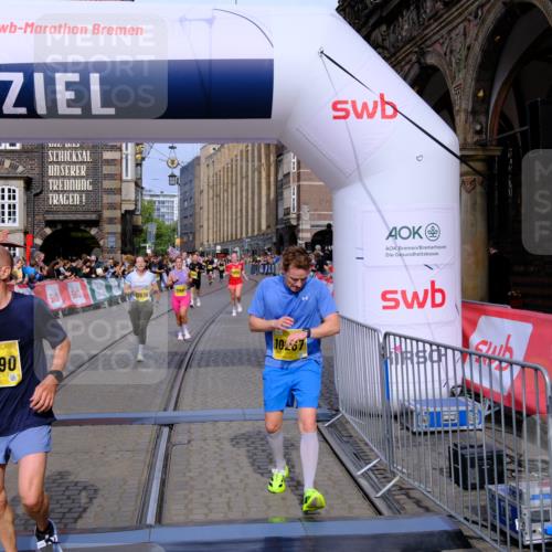 13.09.2026 - 21. swb-Marathon Bremen Tim E. http://msf.ph/oto/10307595 13.09.2026 10:51:01 Ziel 10267, 10764, 11076, 11170, 11220, 11276, 11664, 11753, 11774, 11961, 12052, 12070, 12179, 12309, 12488, 12560, 13544 meine-sportfotos.de