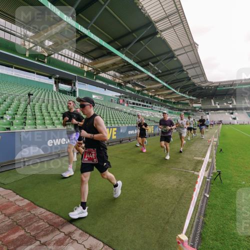 13.09.2026 - 21. swb-Marathon Bremen Michael Burmester http://msf.ph/oto/10307600 13.09.2026 13:02:14 Laufen im Stadion 150, 242, 282, 318, 440, 531, 687, 722, 930, 936, 946, 1006, 1067, 1163, 1250, 1436, 1448, 1460, 1582, 1611, 1896, 2033, 2047, 2062, 2276, 2292, 2345, 2364, 2370, 2378, 2409, 2421, 2485, 2491, 2560, 2561, 2627, 2638, 2666, 2668, 2779, 2781, 2900, 2987, 3013, 3044, 3114, 3163, 3164, 3187, 3248, 3258, 3294, 3334, 3372, 3374, 3375, 3392, 3496, 3524, 3526, 3527, 3576, 3585, 3603, 3667, 3721, 3806, 3852, 3893, 3938, 3970, 3983, 4000, 4133, 4506, 4558 meine-sportfotos.de