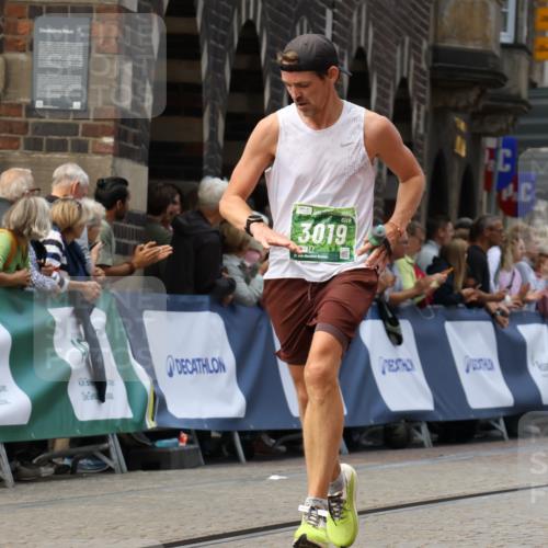13.09.2026 - 21. swb-Marathon Bremen Strokosch-Dieckow http://msf.ph/oto/10307610 13.09.2026 13:01:11 Ziel 371, 6359, 8749, 9849, 1411, 3019, 4328, 5996 meine-sportfotos.de