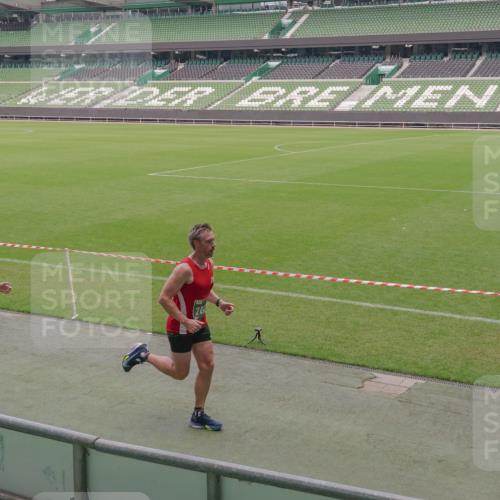 13.09.2026 - 21. swb-Marathon Bremen Michael Burmester http://msf.ph/oto/10307622 13.09.2026 12:37:25 Laufen im Stadion 346, 365, 466, 658, 850, 895, 1090, 1118, 1288, 1385, 1485, 1583, 1604, 1754, 2073, 2585, 2670, 3617, 7244, 7650, 7768, 8075, 8081, 8729, 9522, 9617, 13033, 250, 272, 299, 525, 919, 1089, 1212, 2072, 5428, 7741 meine-sportfotos.de
